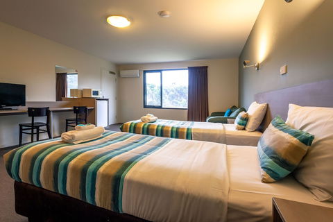 Kingston Hotel - Tourism Caloundra 4
