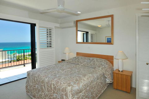 Your Home From Home With Ocean Views - Tourism Caloundra 6
