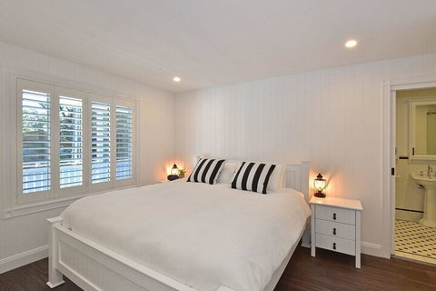 Margarets Hamptons Cottage - Tourism Caloundra 6