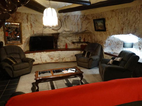 Dis Place - Tourism Caloundra 6