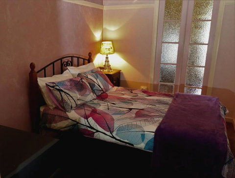 James Farmhouse - Tourism Caloundra 1