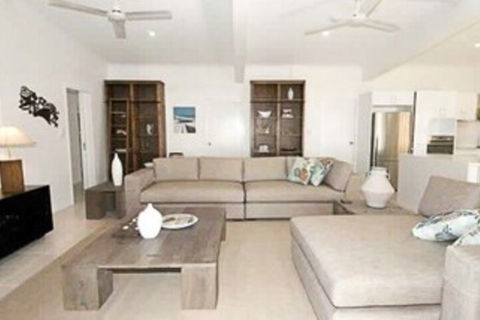 Mission Belle - Tourism Caloundra 2