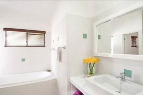 Mission Belle - Tourism Caloundra 3