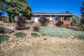 Fairhills - Beautifully Styled - Tourism Caloundra 0