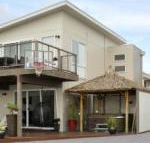 Island Daze Surf Beach Phillip Island - Tourism Caloundra