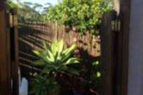 Serenity Lodge For Couples - Tourism Caloundra 0
