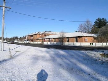 Snow Gate Motel And Apartments - Tourism Caloundra 1