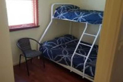 Lake Conjola Waterfront Holiday Park - Tourism Caloundra 3