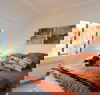 Sun Dew - Tourism Caloundra