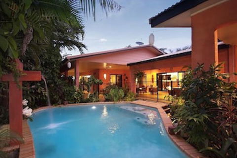 Hacienda Cooya Beach - Tourism Caloundra 0