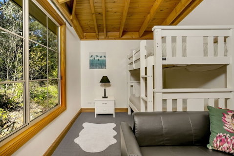 Narrow Neck Lodge - Tourism Caloundra 2