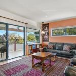 Black Dolphin Beach Penthouse - Tourism Caloundra 0