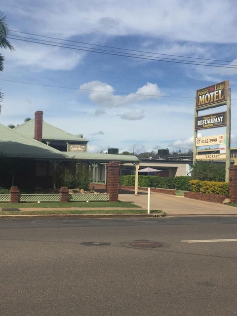 Pioneer Lodge Motel - Tourism Caloundra 0