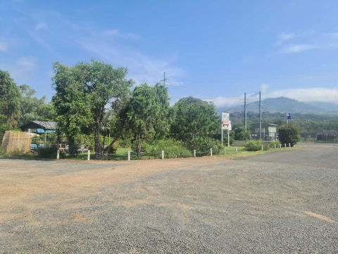 Valley View Motel - Tourism Caloundra 0