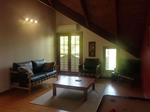 Magnolia Cottage - Tourism Caloundra 3