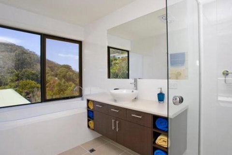 Earth Sea Sky - Tourism Caloundra 2