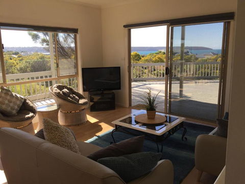 White Sands Holiday Retreat - Tourism Caloundra 1