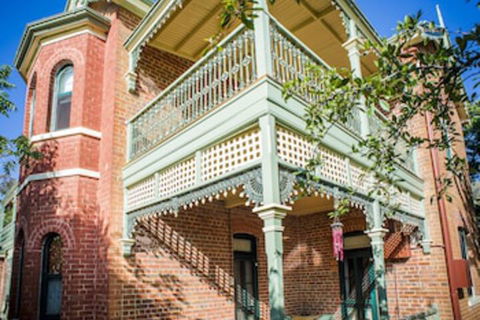 Grenfell Hall B & B - Tourism Caloundra 0