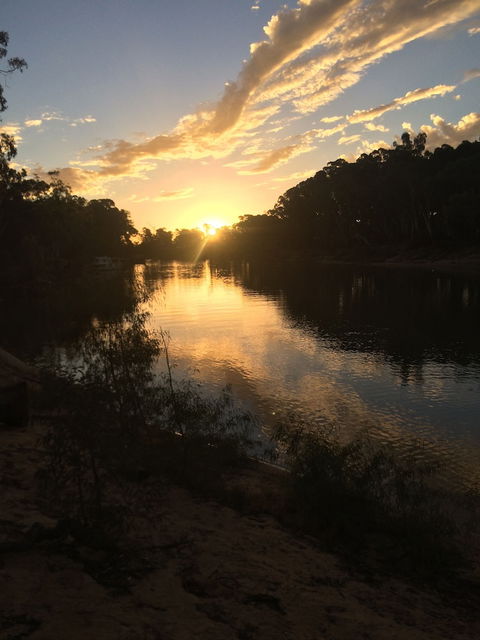 Echuca Moama Holiday Accommodation 2 - Tourism Caloundra 1