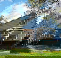 Boatshed Villa Green Door