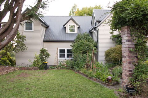Sunrise House - Tourism Caloundra 2
