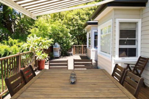 Sunrise House - Tourism Caloundra 0