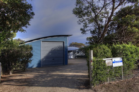 Bluewater - Tourism Caloundra 0