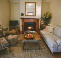 Apple Cottage Orange NSW - Tourism Caloundra