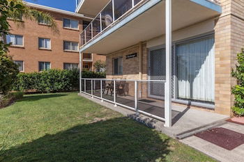 Castaways Unit 1, 17 Shoal Bay Road - Tourism Caloundra 0