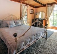Shady Creek Eco Cabin