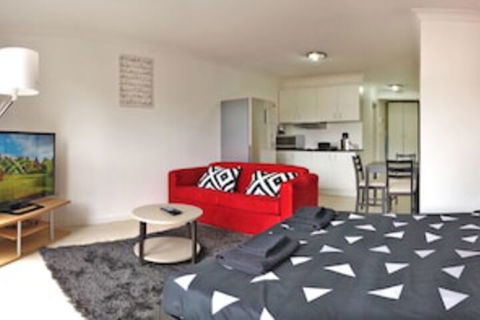 MyHoYoHo Design Studio Apartment - Tourism Caloundra 0