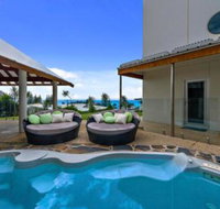 Beachy Coastal Retreat - Tourism Caloundra