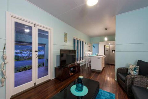 Gonetroppo Airlie Beach - Tourism Caloundra 5