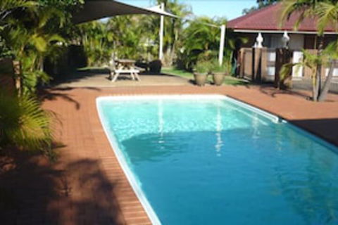 Bomaderry Motor Inn - Tourism Caloundra 0