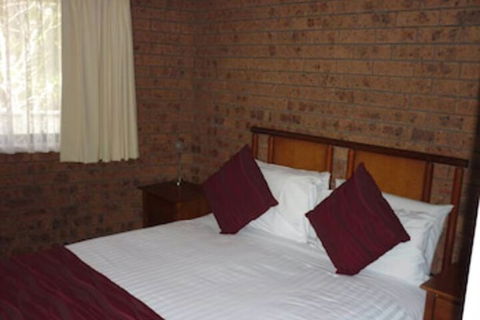 Bomaderry Motor Inn - Tourism Caloundra 3