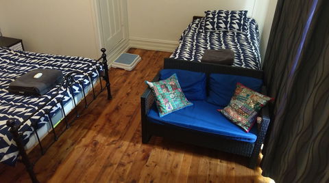 Ned's Studio Apartment - Tourism Caloundra 2
