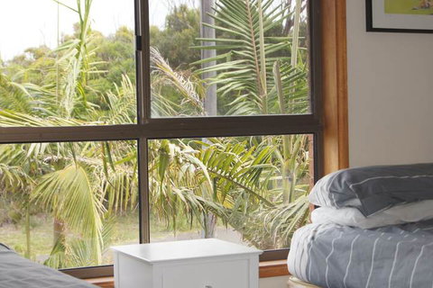 Rennies Beach House - Tourism Caloundra 1