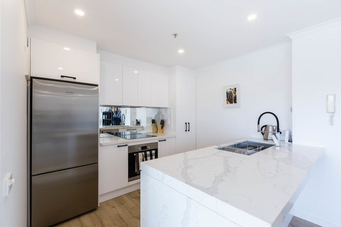 YUKI, 1BDR Melbourne Apartment - Tourism Caloundra 2