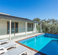 The White Beach House - Tourism Caloundra