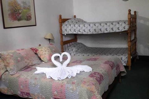 Cameron Lodge Cottage - Tourism Caloundra 4