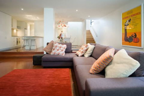 Lake Daylesford Lodge 2 - Tourism Caloundra 0
