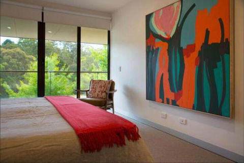 Lake Daylesford Lodge 3 - Tourism Caloundra 5
