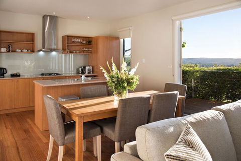 Luxe On Queensberry - Tourism Caloundra 2