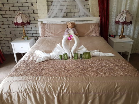 Amore Casa Tenterfield - Tourism Caloundra 4