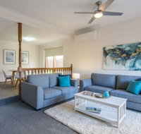 Parkview Villa 2 Luxury 3 Bedroom Home - Tourism Caloundra