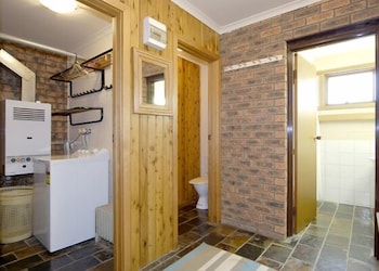 Alpine Haven 1 - Tourism Caloundra 5