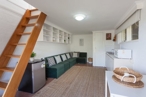 Sunseeker Cottage - Tourism Caloundra 6