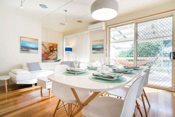 Nautique Beach House - Tourism Caloundra 1