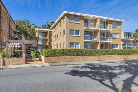 South Pacific Unit 6 Amazing Unit Opposite The Beach. - Tourism Caloundra 3