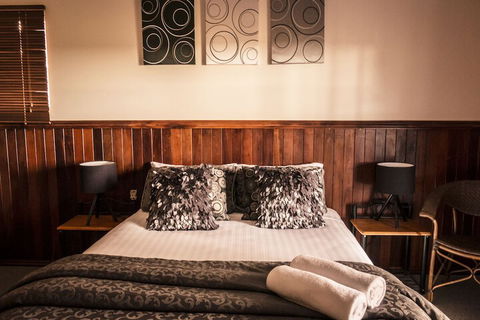 Nannup Hideaway - Tourism Caloundra 2